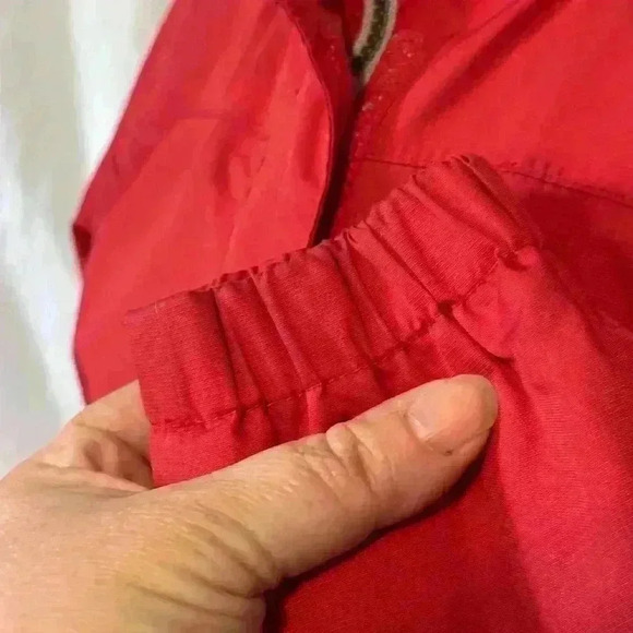eddie bauer weatheredge jacket 
Women’s Size Medium. 
Red
General wear - Picture 3 of 9